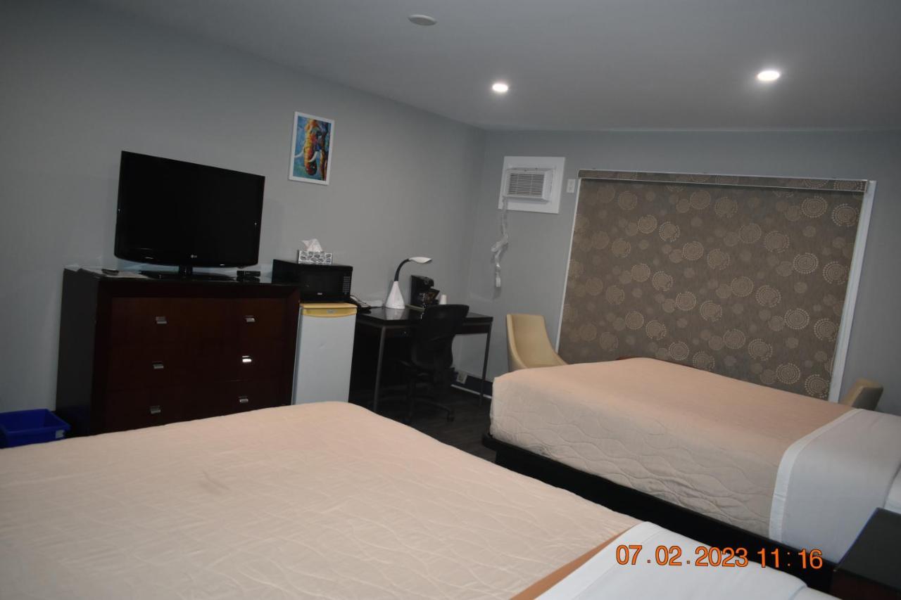 Time Travellers Motel Petawawa Dış mekan fotoğraf